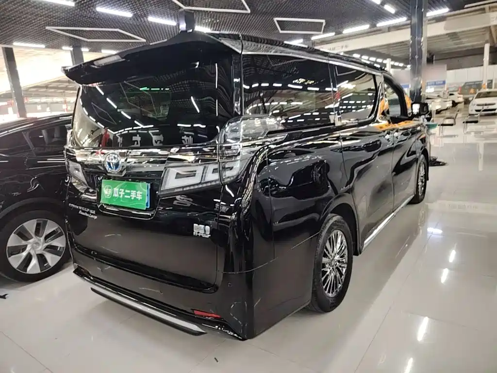 Toyota Vellfire — миниатюра 7