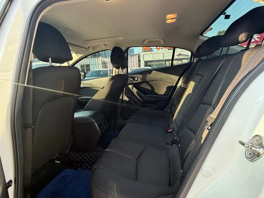 Mazda 3 Axela — миниатюра 5