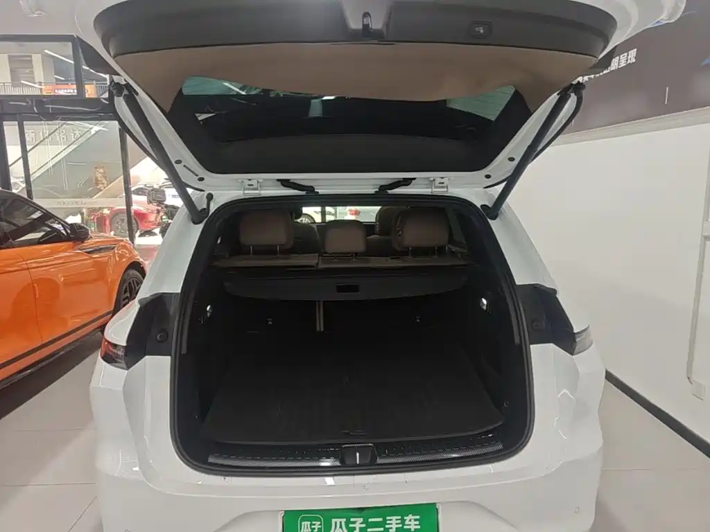 Li Auto Li L6 — миниатюра 19