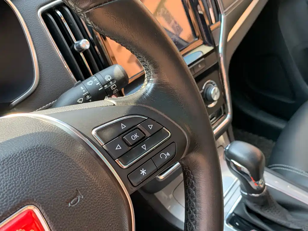 Roewe RX5 — миниатюра 18