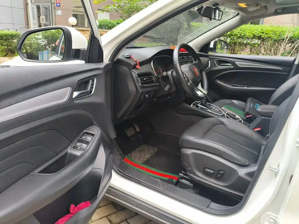 Roewe RX3 — миниатюра 14