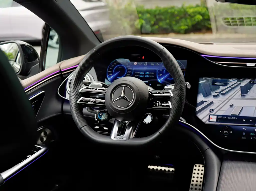 Mercedes-Benz EQE AMG — миниатюра 15