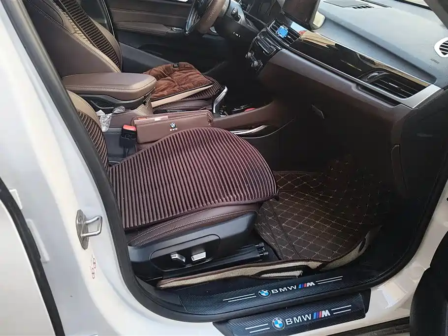 BMW X1 2021 sDrive25Li Lead