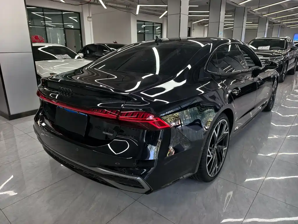 Audi A7L — миниатюра 6