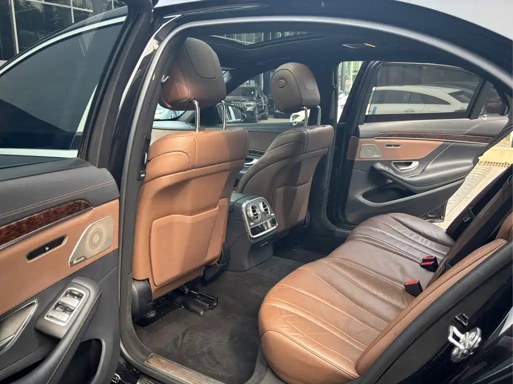 Mercedes-Benz S-Class — миниатюра 8
