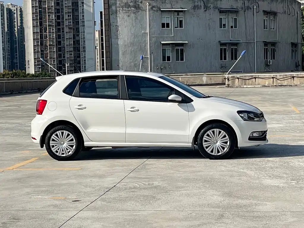 Volkswagen Polo — миниатюра 5