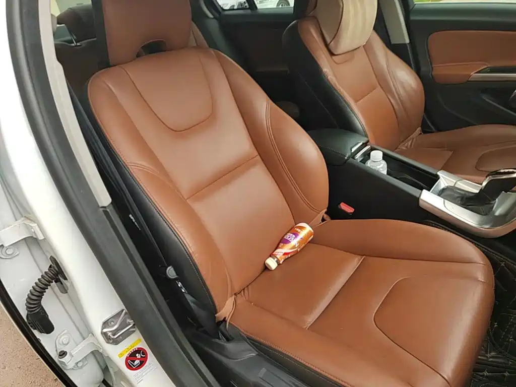 Volvo S60 — миниатюра 25