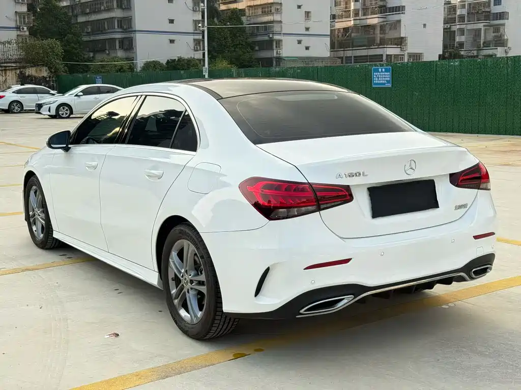 Mercedes-Benz A-Class — миниатюра 7