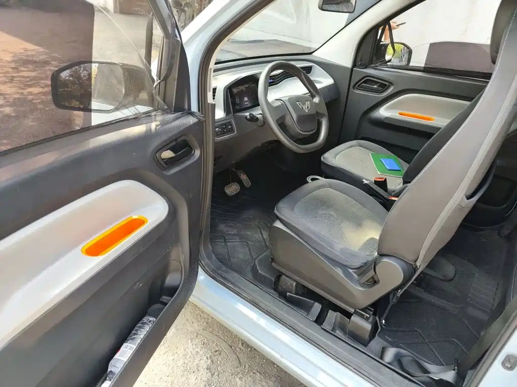 Wuling MINIEV — миниатюра 12