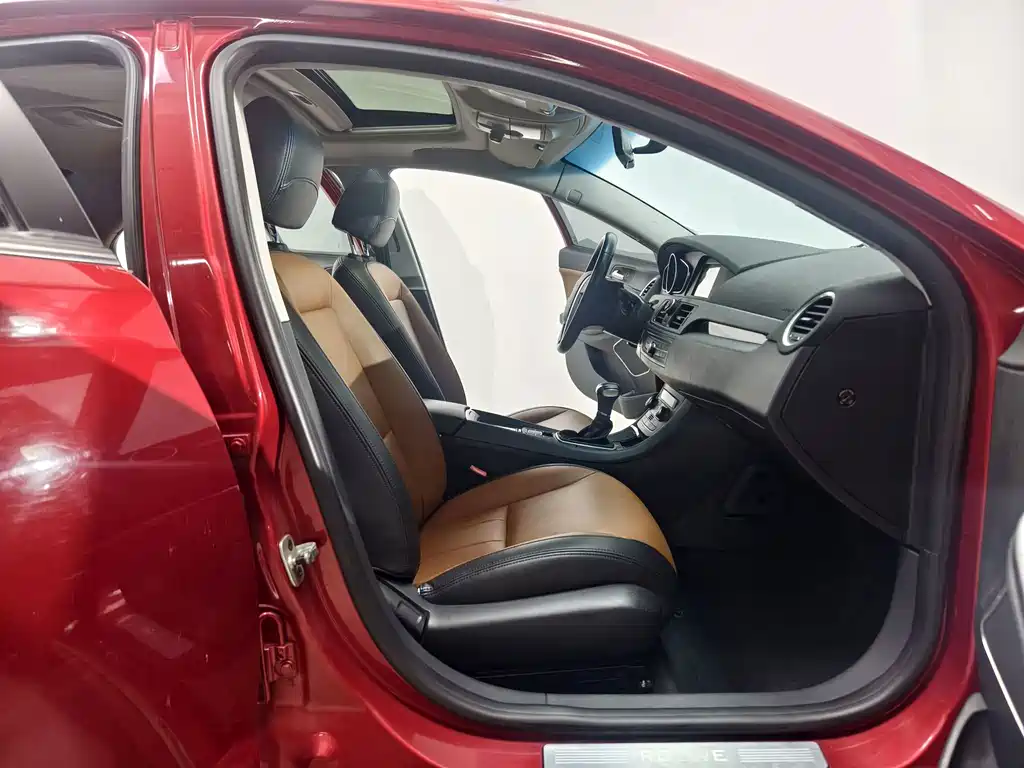 Roewe Wei Wei 550 — миниатюра 13