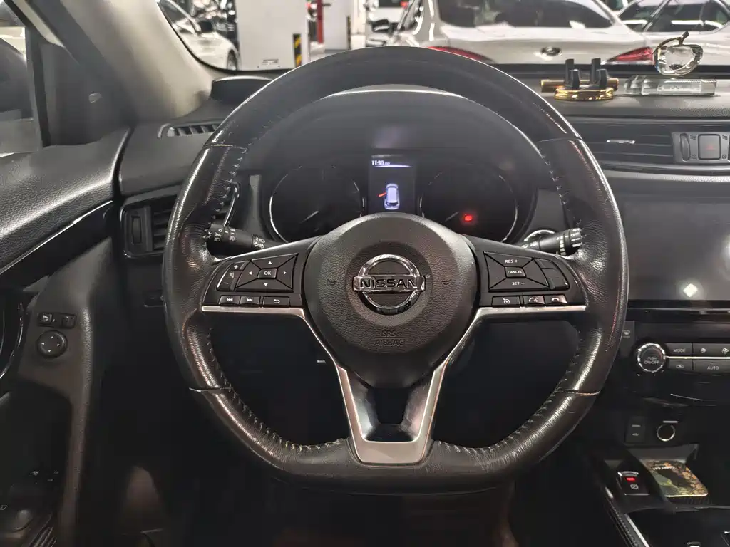 Nissan X-Trail — миниатюра 6