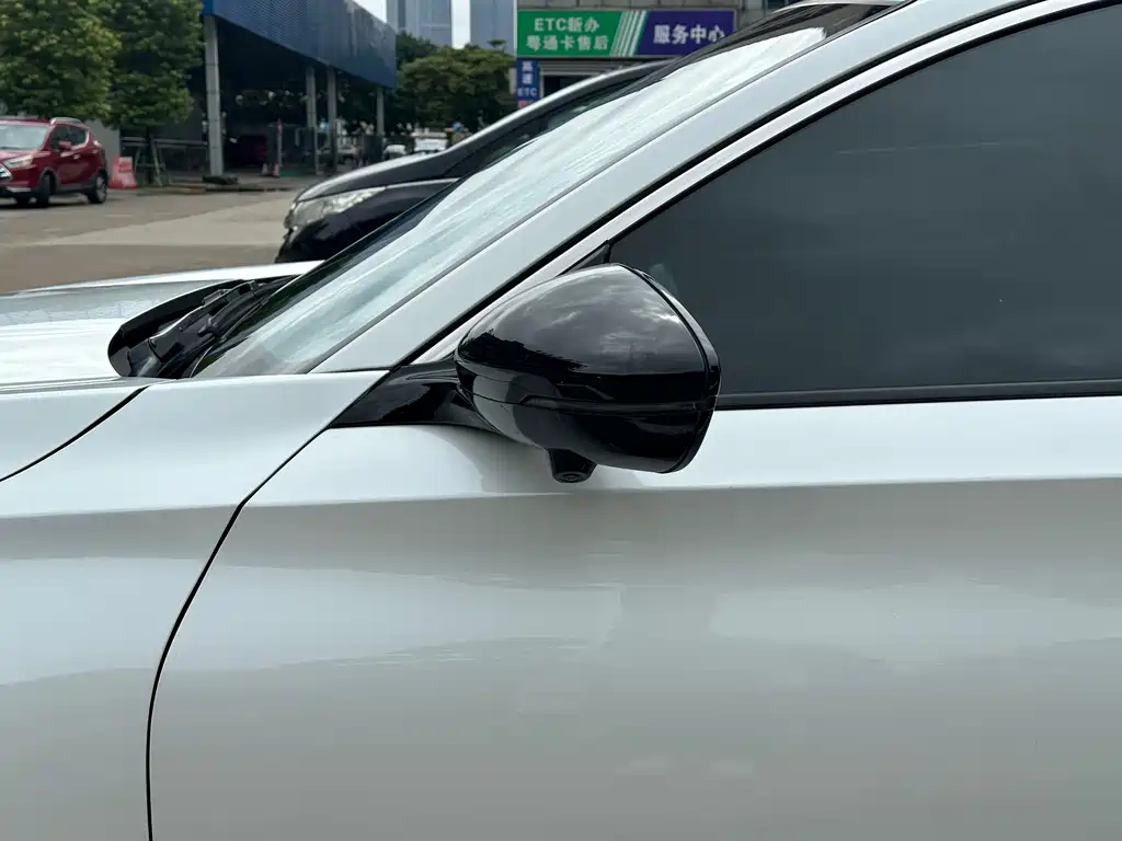 Honda Inspire 2022 260TURBO