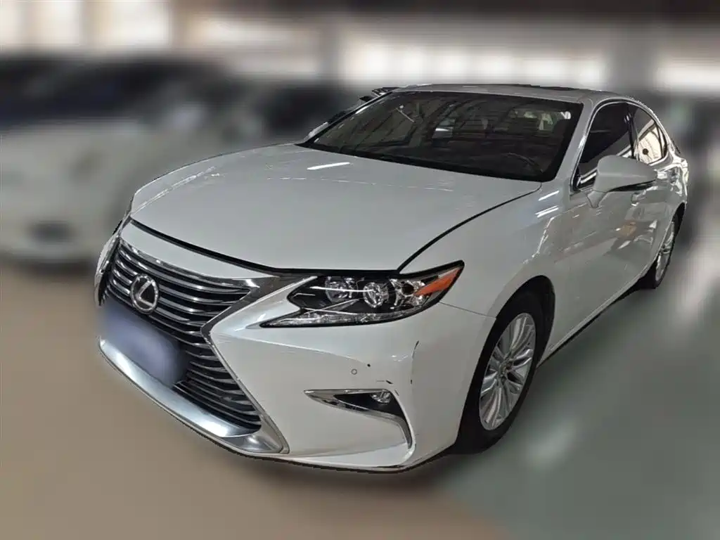 Купить Lexus ES