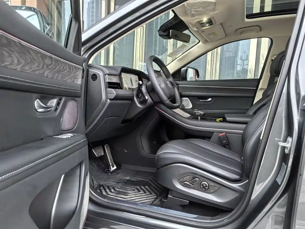 AITO ASK THE WORLD M7