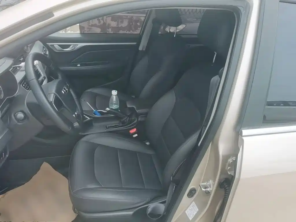 Geely Vision — миниатюра 15
