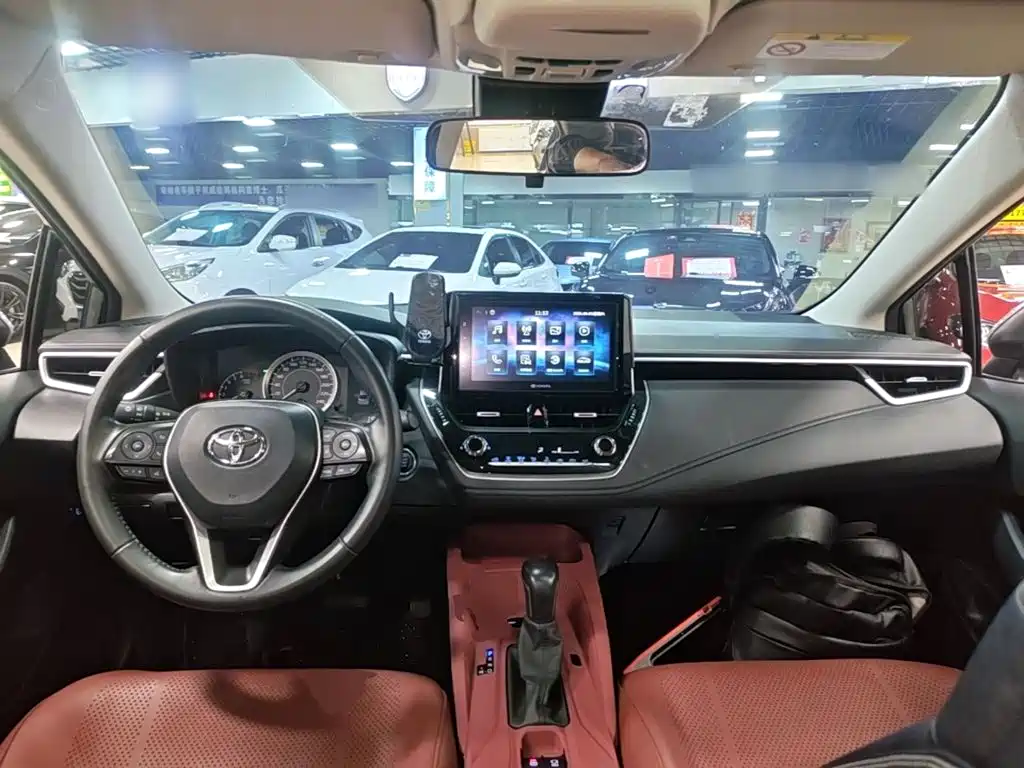 Toyota Corolla — миниатюра 10