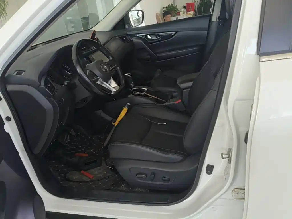 Nissan X-Trail — миниатюра 15