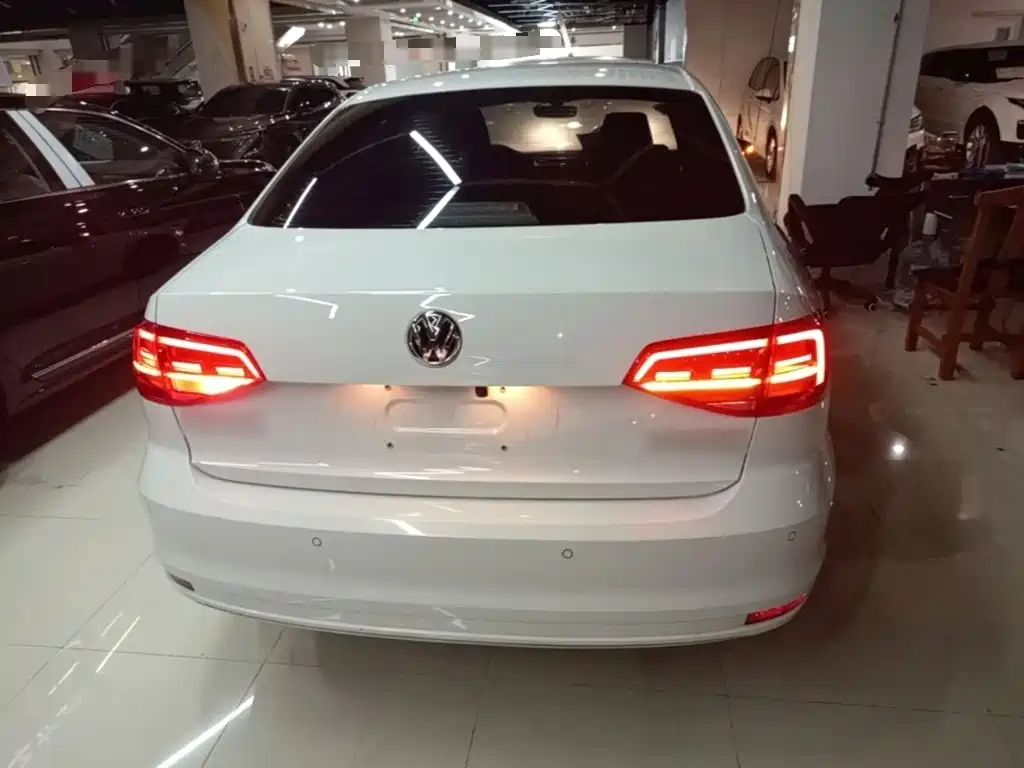 Volkswagen Sagitar — миниатюра 6