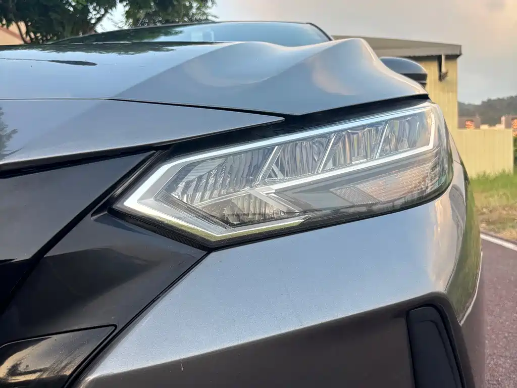 Nissan Sylphy — миниатюра 5