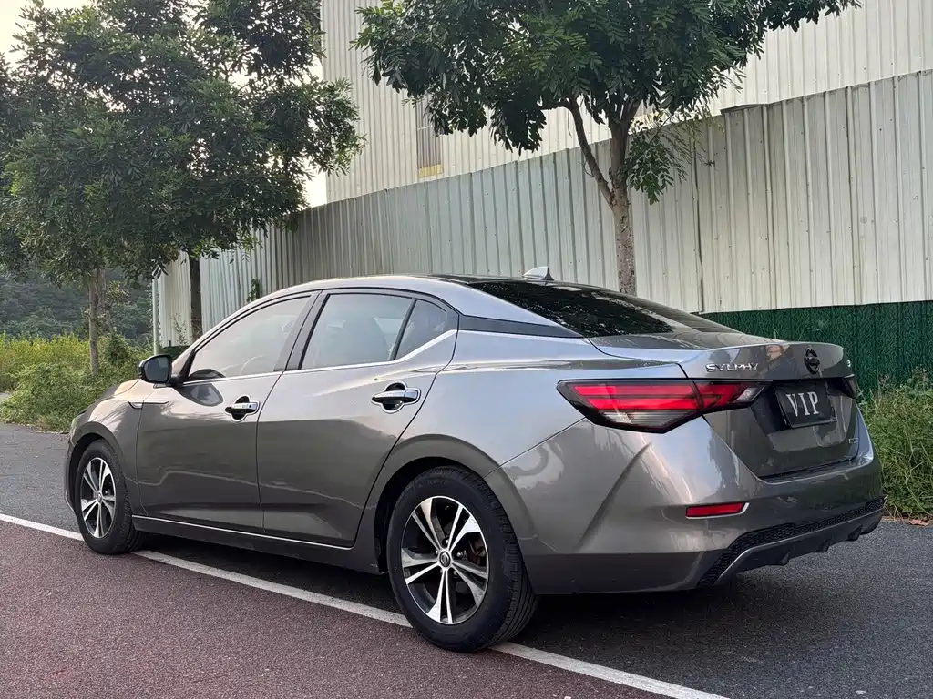 Nissan Sylphy — миниатюра 13