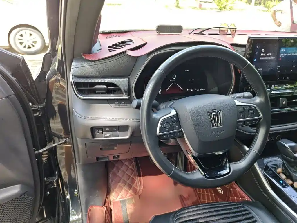 Toyota Crown Kluger — миниатюра 3