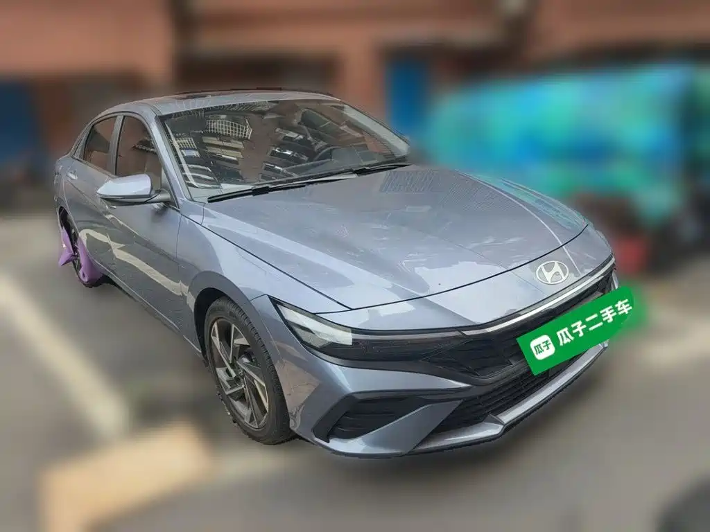 Hyundai Elantra — миниатюра 3