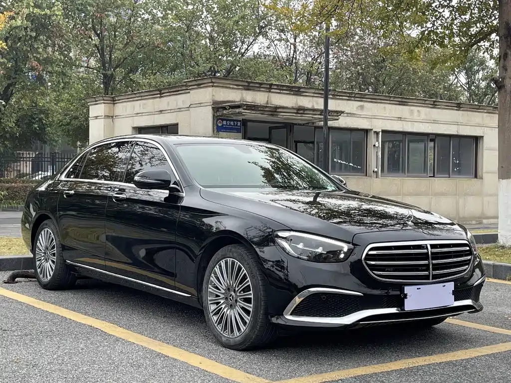 Mercedes-Benz E-Class E 2023 E 300 L Luxury