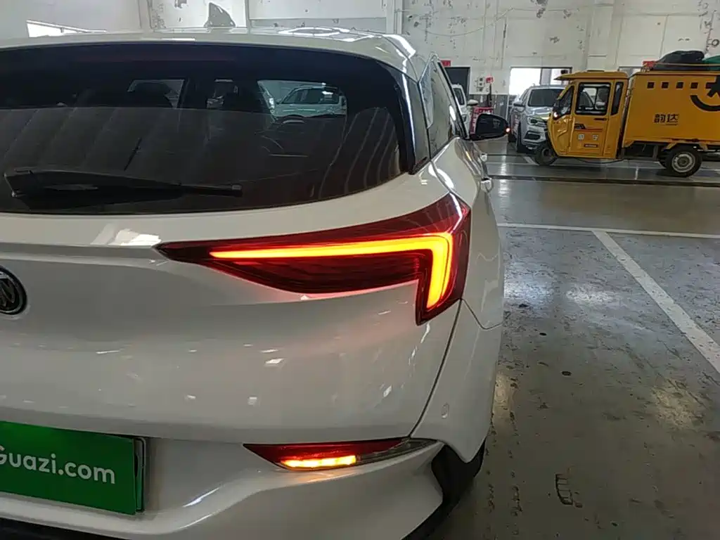 Buick Velite 6 — миниатюра 8