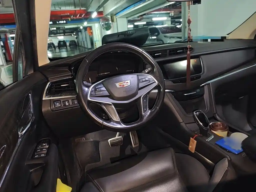 Cadillac XT5 — миниатюра 3