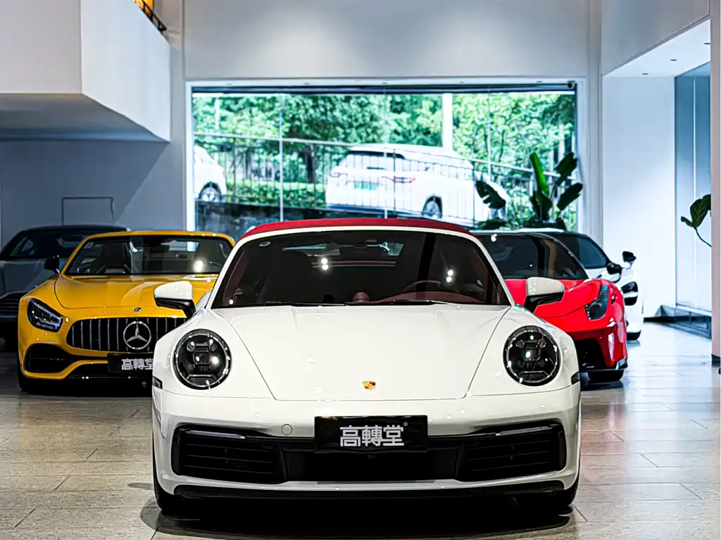 Porsche 911 2023 Carrera Cabriolet 3.0T