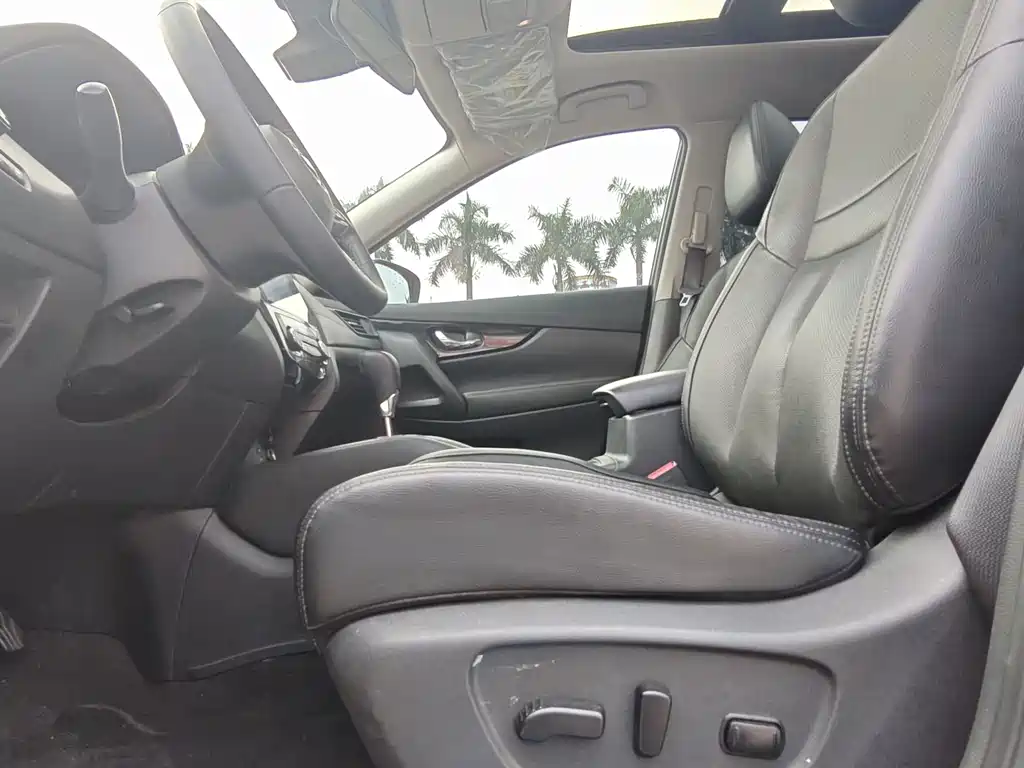 Nissan X-Trail — миниатюра 9