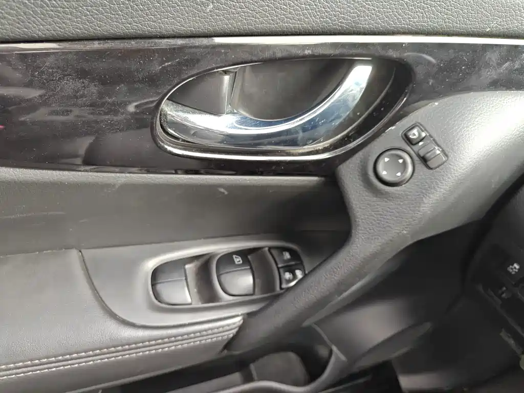 Nissan X-Trail — миниатюра 22