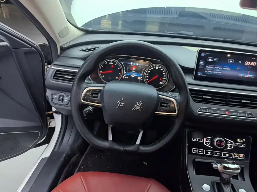 Hongqi Hongqi H5 — миниатюра 11
