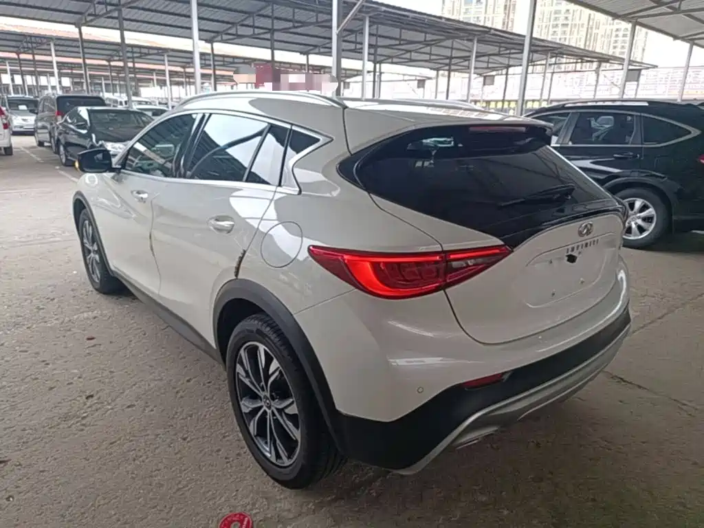 Infiniti QX30 — миниатюра 5