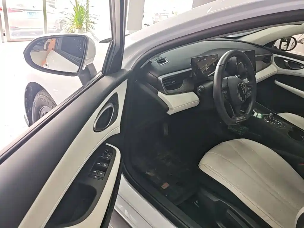 BYD Seal 05 DM-i — миниатюра 16