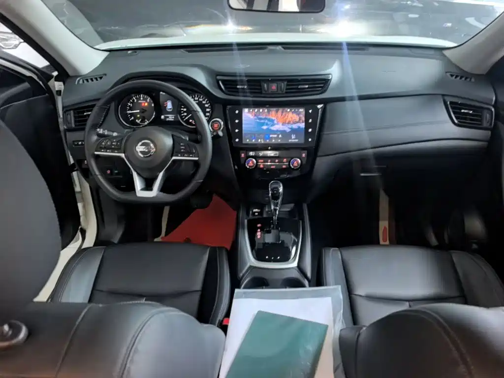 Nissan X-Trail — миниатюра 10