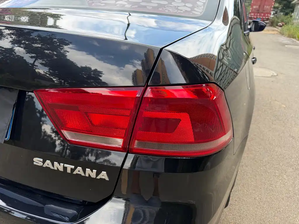 Volkswagen Santana — миниатюра 13