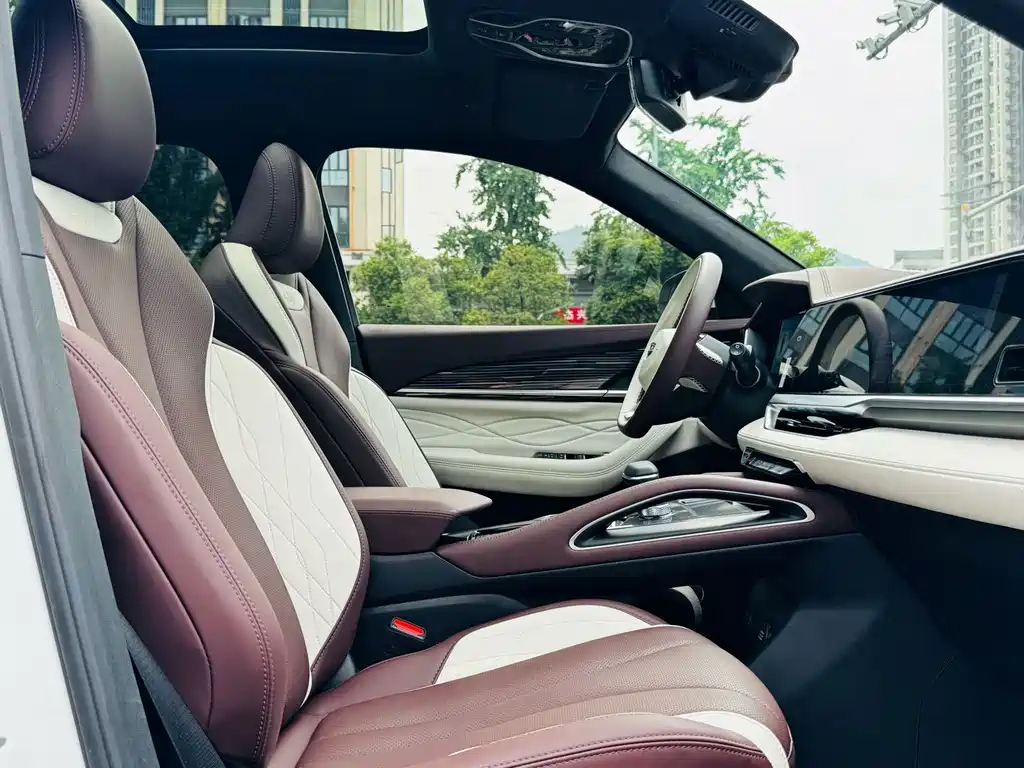 Geely Xingyue L — миниатюра 9