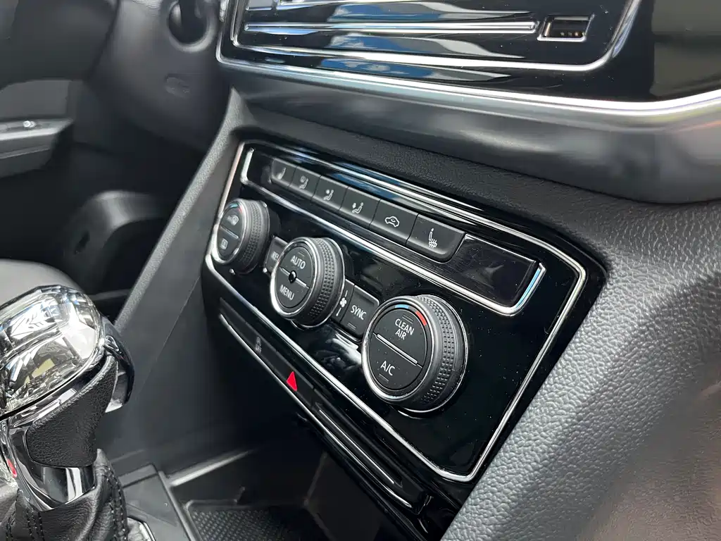 Volkswagen Teramont — миниатюра 15