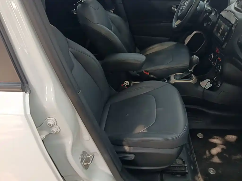 Jeep Renegade — миниатюра 25