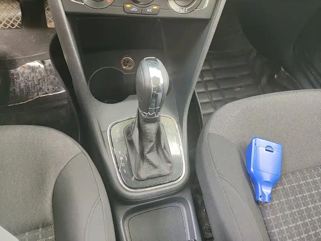 Volkswagen Polo — миниатюра 14