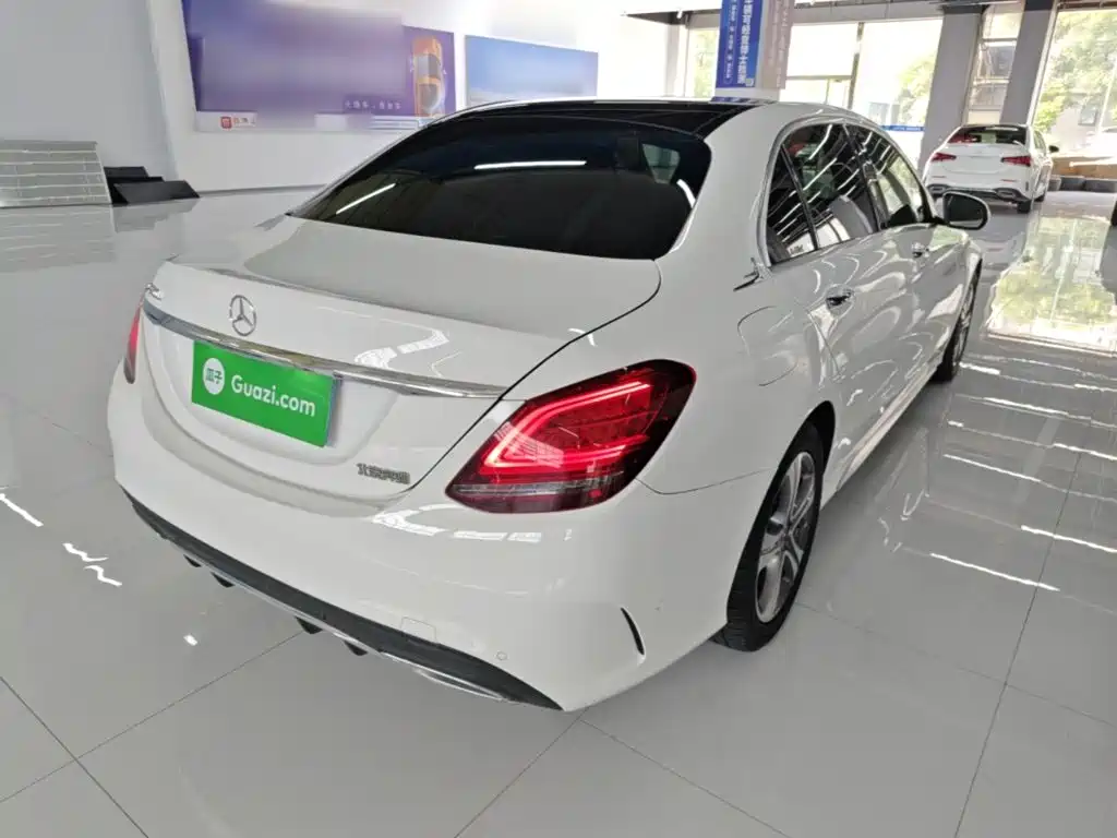 Mercedes-Benz C-Class — миниатюра 7