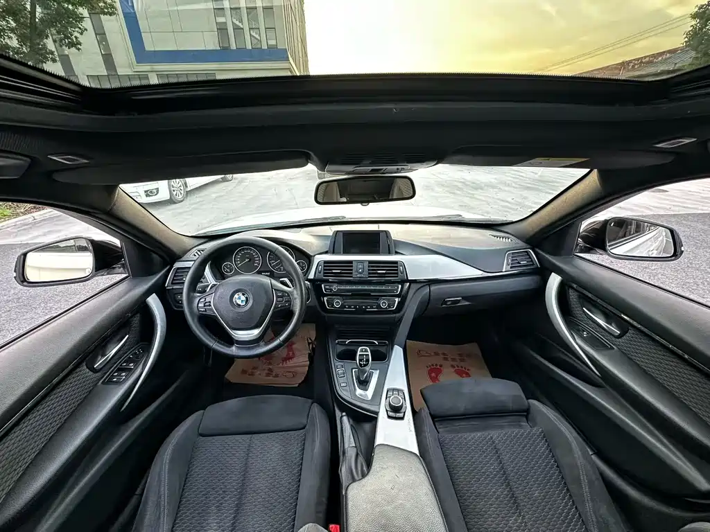 BMW 3 Series — миниатюра 5