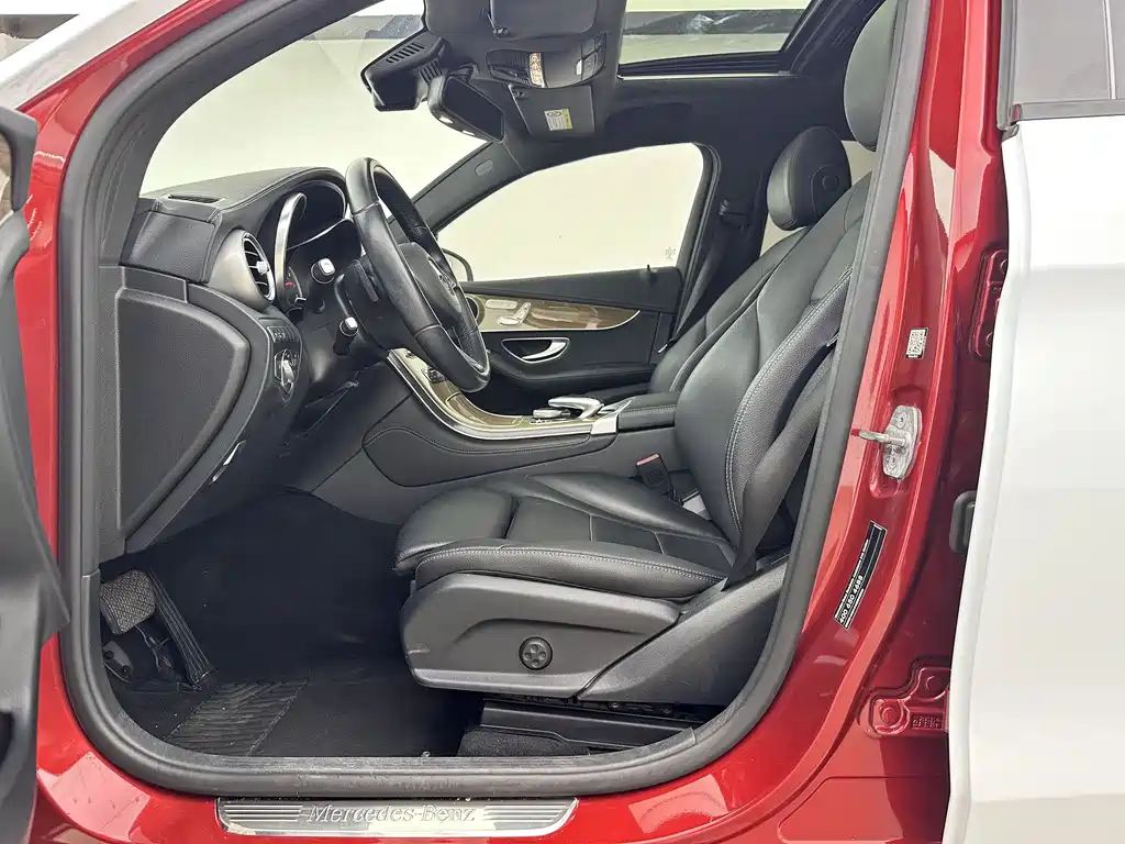Mercedes-Benz GLC 2017 GLC 260 4MATIC SUV