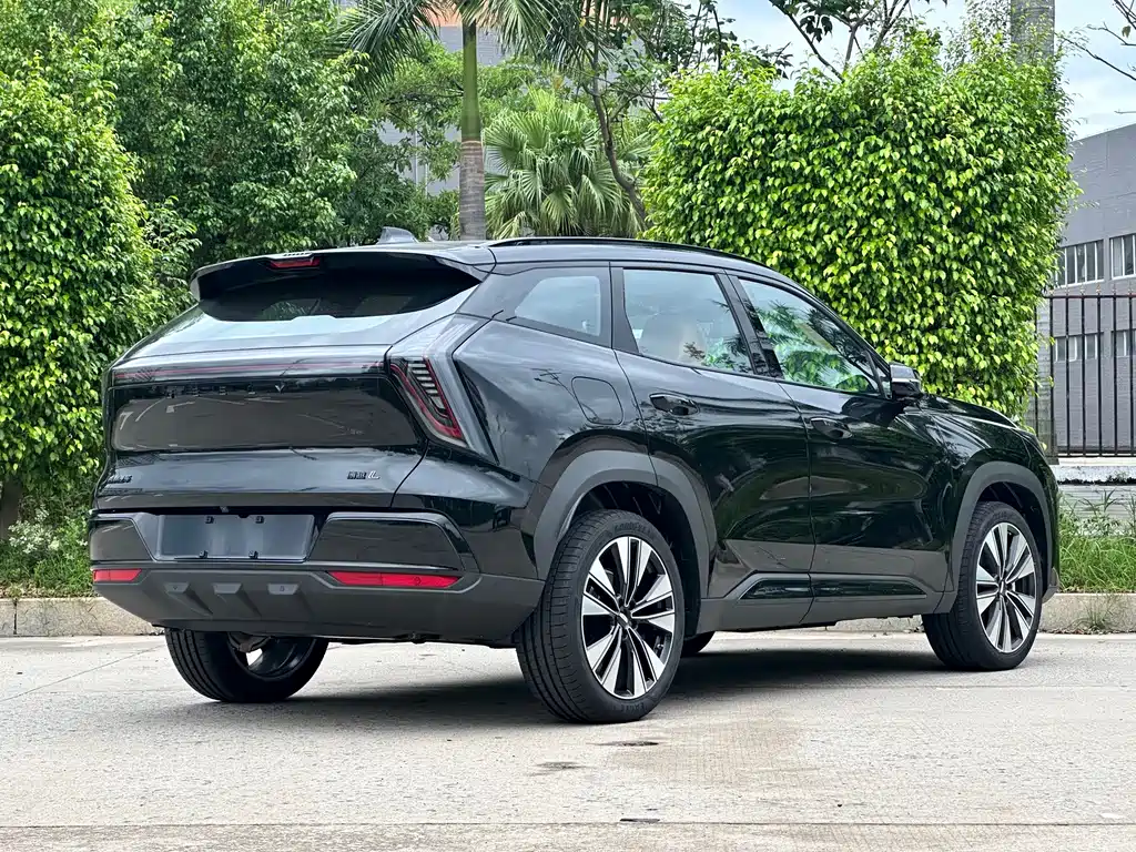 Geely Boyue L — миниатюра 8