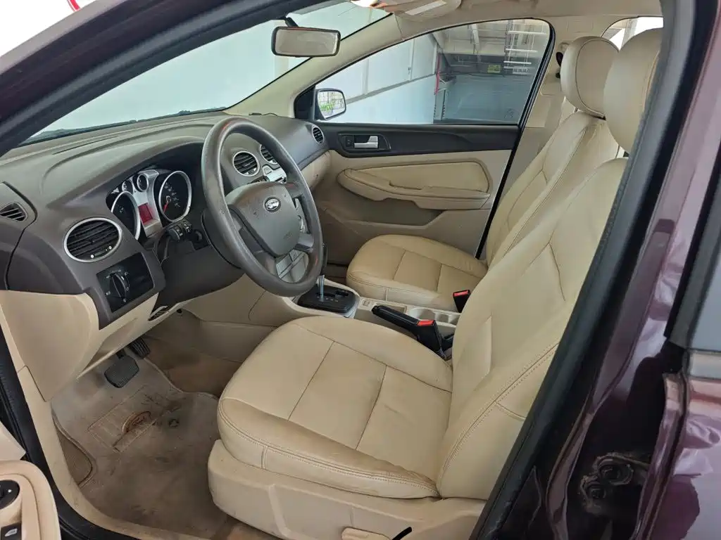 Ford Focus — миниатюра 7