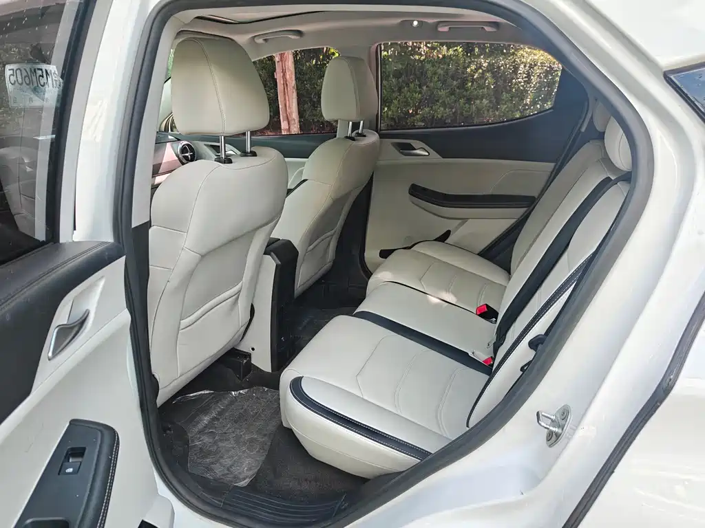 BYD Yuan Pro — миниатюра 6
