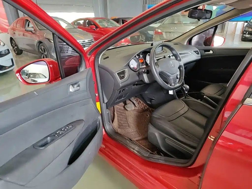 Peugeot 308 — миниатюра 16