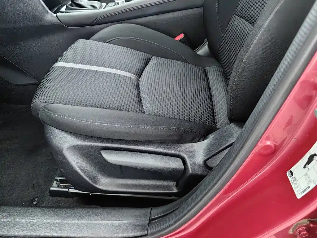 Mazda 3 Axela — миниатюра 20