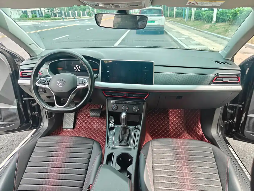 Volkswagen Lavida — миниатюра 2